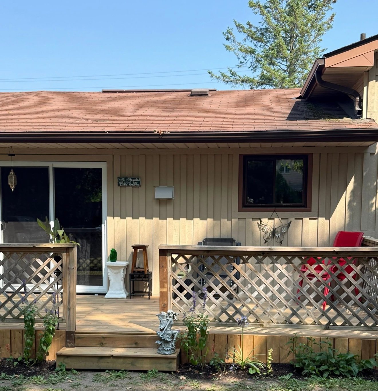 Finished deck built by Concepts Construction